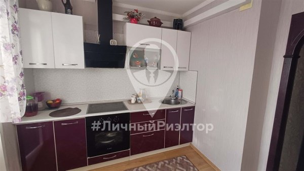 2-к квартира, 8/9 эт., 50м²