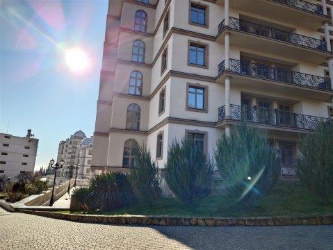 2-к квартира, 2/8 эт., 77м²