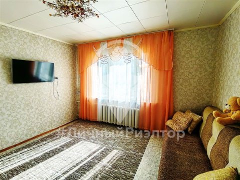 3-к квартира, 1/1 эт., 65м²