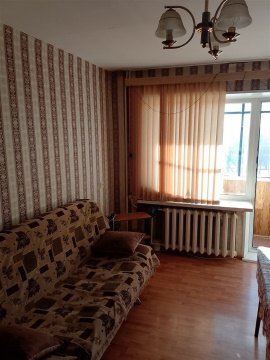 2-к квартира, 4/5 эт., 50м²