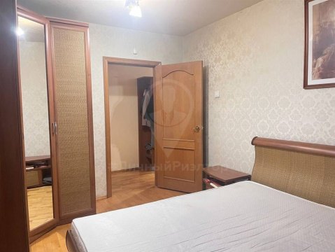 3-к квартира, 5/5 эт., 55м²