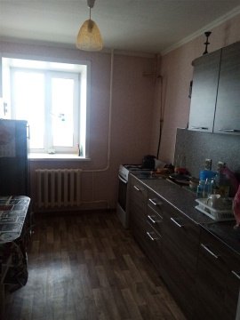 2-к квартира, 1/10 эт., 50м²