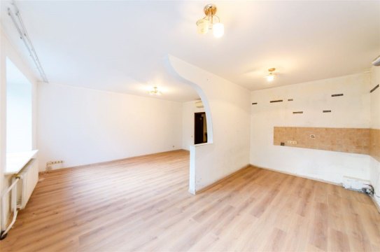 3-к квартира, 5/5 эт., 106м²