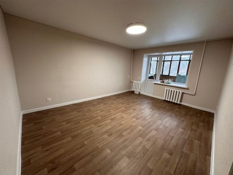 2-к квартира, 4/5 эт., 56м²