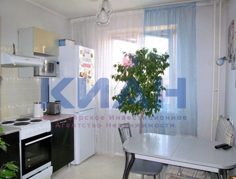 1-к квартира, 8/10 эт., 41м²