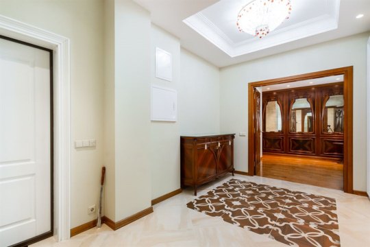 3-к квартира, 7/10 эт., 174м²