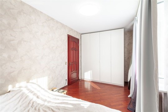 5-к квартира, 4/5 эт., 143м²