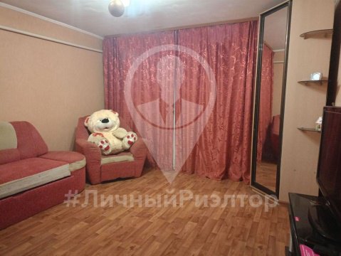 2-к квартира, 1/3 эт., 50м²