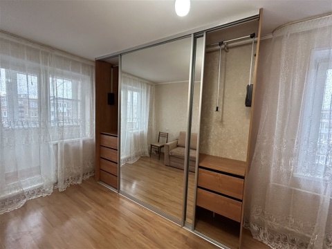 1-к квартира, 4/5 эт., 31м²