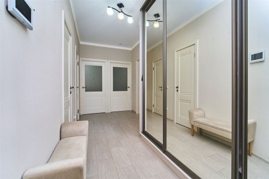 2-к квартира, 3/17 эт., 55м²