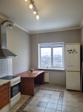 1-к квартира, 16/16 эт., 42м²