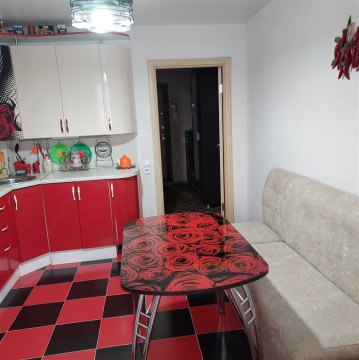 2-к квартира, 6/10 эт., 64м²