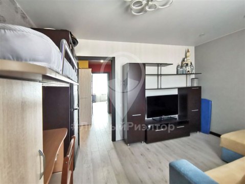 2-к квартира, 9/10 эт., 53м²