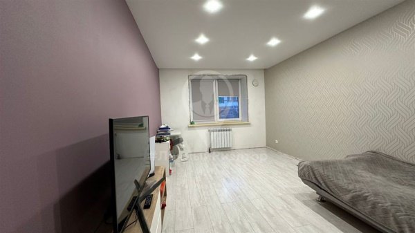 2-к квартира, 2/11 эт., 52м²