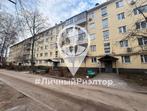 2-к квартира, 4/5 эт., 40м²