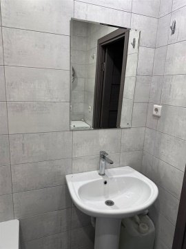 2-к квартира, 4/17 эт., 51м²