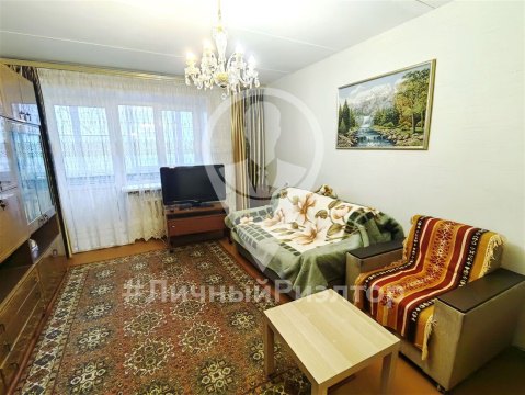 3-к квартира, 5/5 эт., 60м²