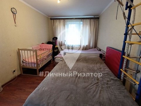 3-к квартира, 4/5 эт., 61м²