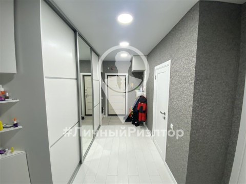 2-к квартира, 8/24 эт., 64м²