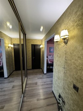 2-к квартира, 7/10 эт., 60м²