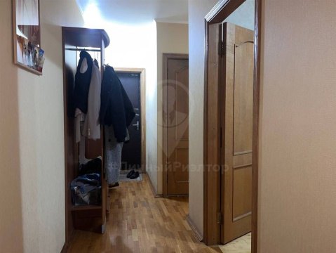 3-к квартира, 5/5 эт., 55м²