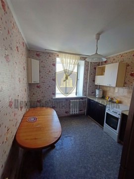 2-к квартира, 8/10 эт., 64м²