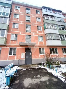 2-к квартира, 5/5 эт., 45м²