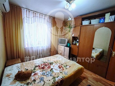 2-к квартира, 8/9 эт., 45м²