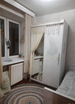 3-к квартира, 5/5 эт., 44м²