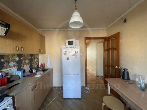 2-к квартира, 4/5 эт., 50м²