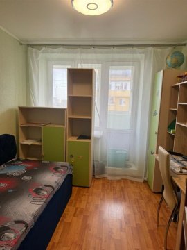 3-к квартира, 4/5 эт., 72м²