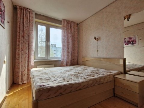 3-к квартира, 8/9 эт., 60м²