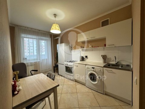 1-к квартира, 3/10 эт., 41м²