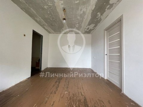 3-к квартира, 5/5 эт., 63м²