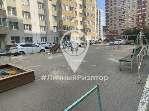 1-к квартира, 10/10 эт., 38м²