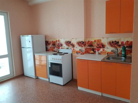 1-к квартира, 3/18 эт., 38м²