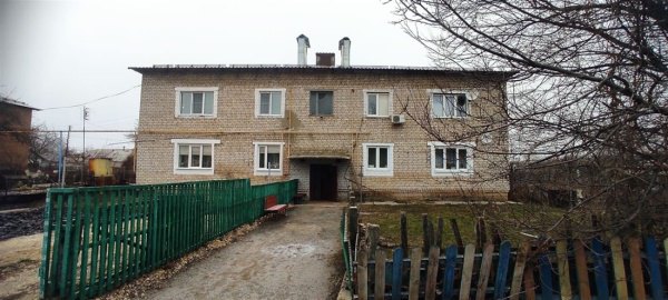 3-к квартира, 1/2 эт., 50м²