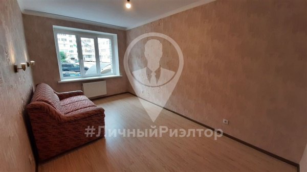 2-к квартира, 1/10 эт., 54м²