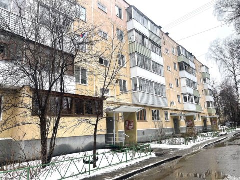 2-к квартира, 4/5 эт., 44м²