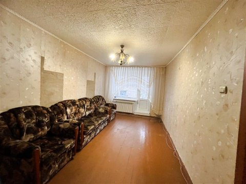 3-к квартира, 5/5 эт., 55м²