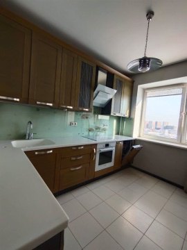 2-к квартира, 17/17 эт., 55м²