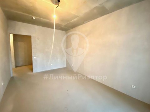 2-к квартира, 8/10 эт., 70м²