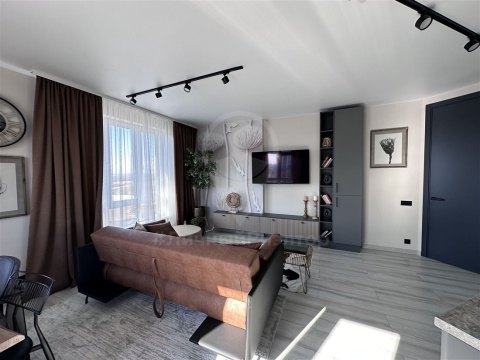 2-к квартира, 10/25 эт., 60м²