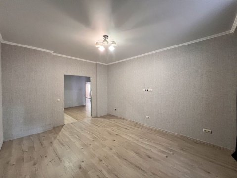 2-к квартира, 3/16 эт., 77м²