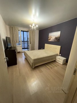 1-к квартира, 12/18 эт., 50м²