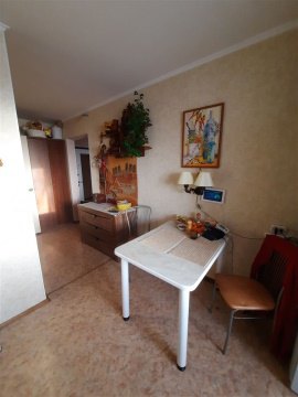 2-к квартира, 8/9 эт., 52м²