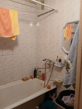 3-к квартира, 2/5 эт., 62м²