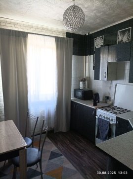 4-к квартира, 4/9 эт., 90м²