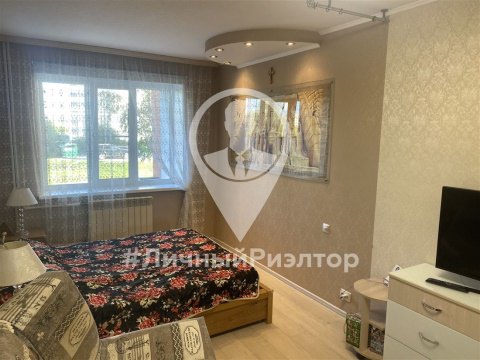 2-к квартира, 1/10 эт., 52м²