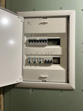 2-к квартира, 5/5 эт., 43м²